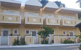 Denise Apartments